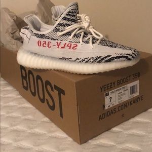 YEEZY BOOST 350 BRAND NEW